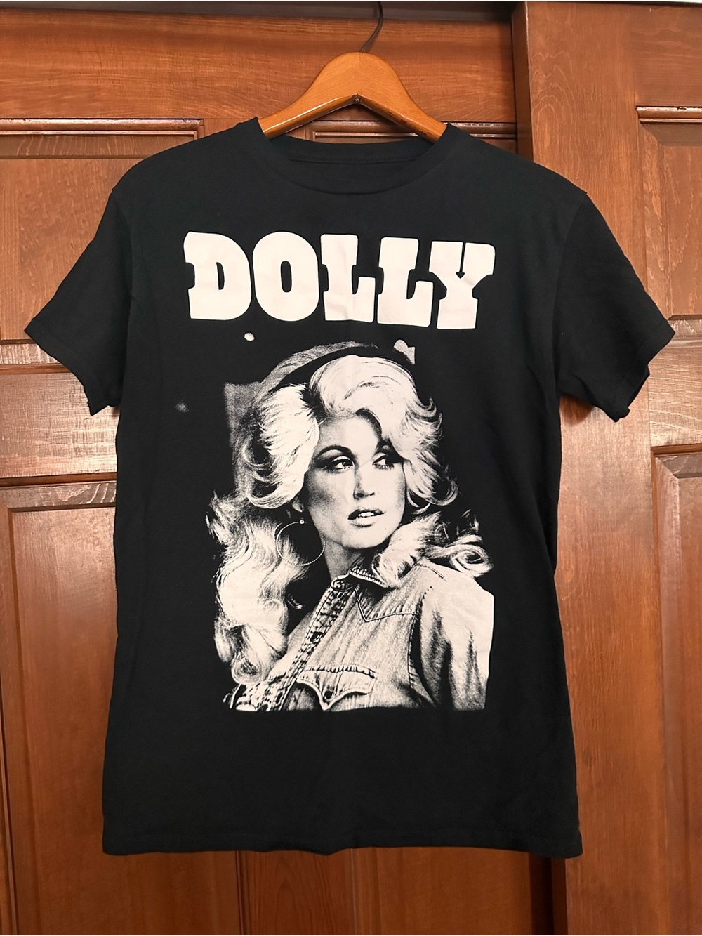 Black Short-Sleeve Graphic Tee with White Portrait Print